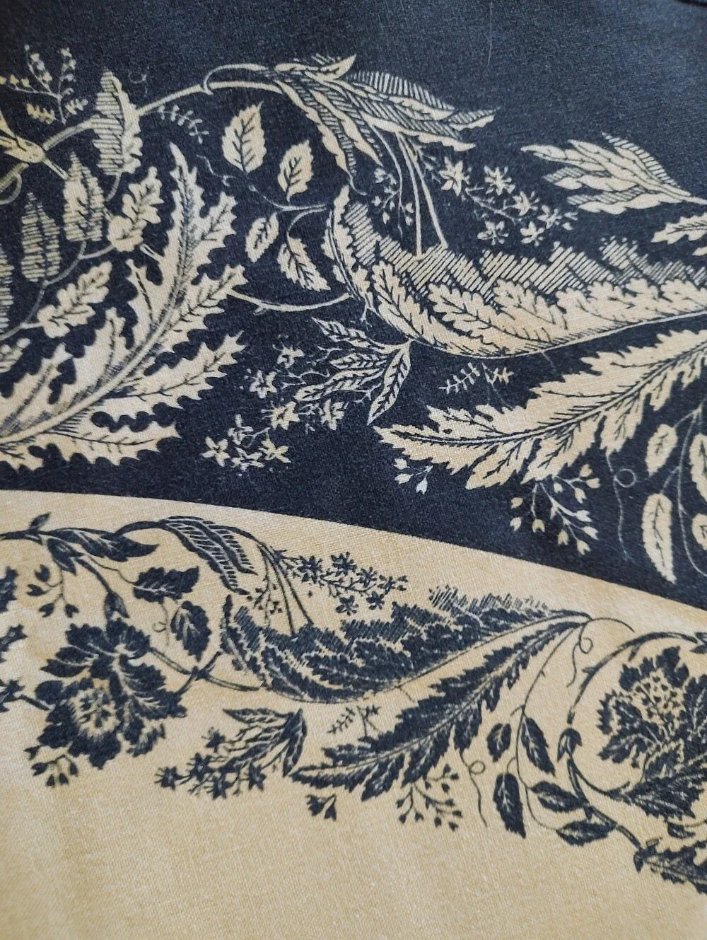 Vintage French Provincial 100% Heavy Cotton 68